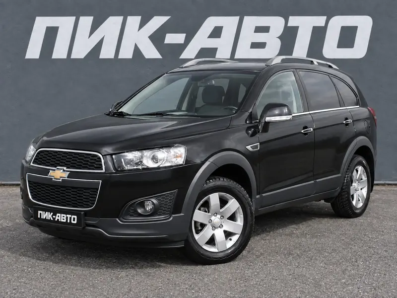 Chevrolet Captiva 2015 — с пробегом, внедорожник, черный, фото 1