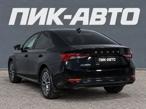 Skoda Octavia 2024, фото 4