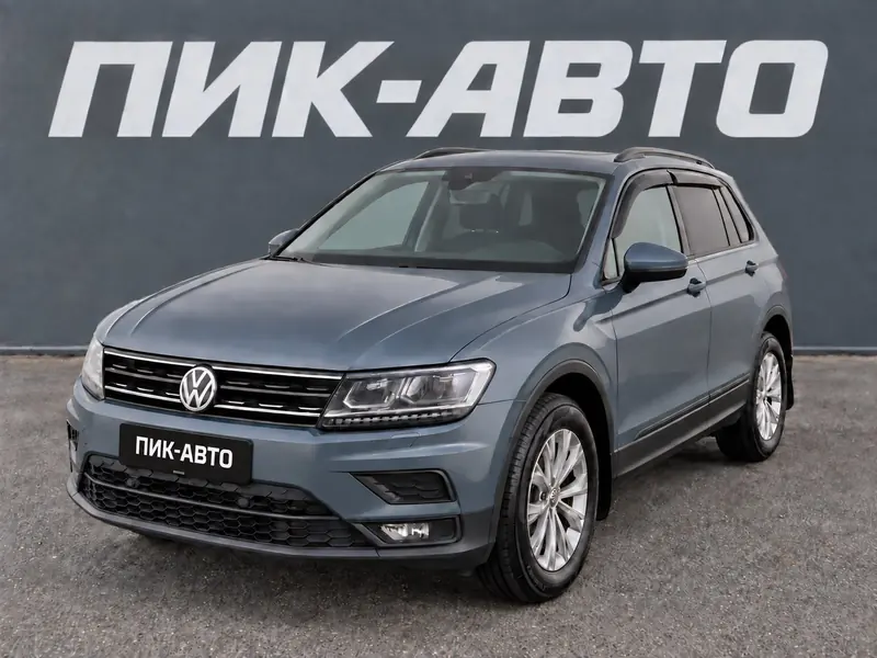 Volkswagen Tiguan 2019 — с пробегом, внедорожник, голубой, фото 1