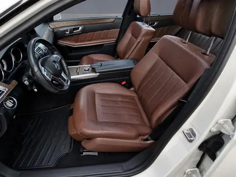 Mercedes-Benz E-Класс 2015, фото 8