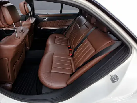 Mercedes-Benz E-Класс 2015, фото 9