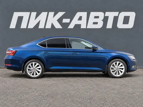Skoda Superb 2018, фото 2