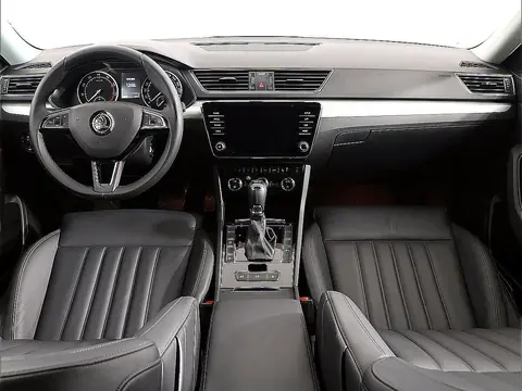 Skoda Superb 2018, фото 6
