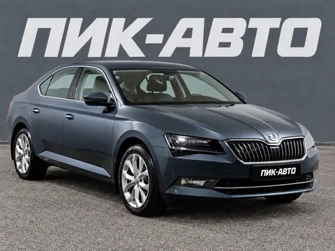 Skoda Superb 2019, фото 2