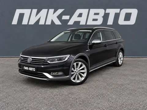 Volkswagen Passat 2018, фото 1