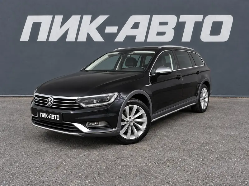 Volkswagen Passat 2018 — с пробегом, универсал, черный, фото 1