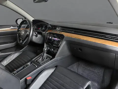 Volkswagen Passat 2018, фото 6