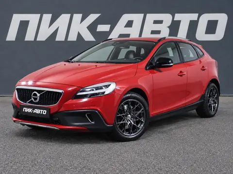 Volvo V40 Cross Country 2018, фото 1