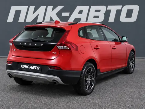 Volvo V40 Cross Country 2018, фото 3