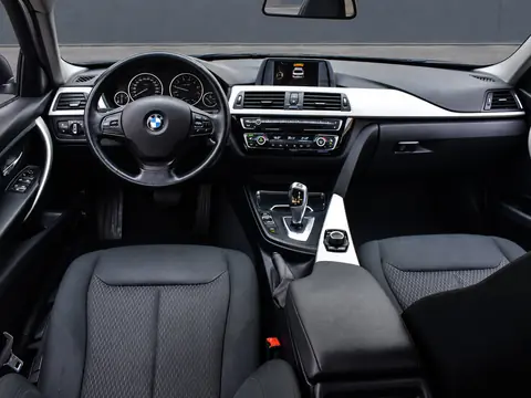 BMW 3 серии 2018, фото 5