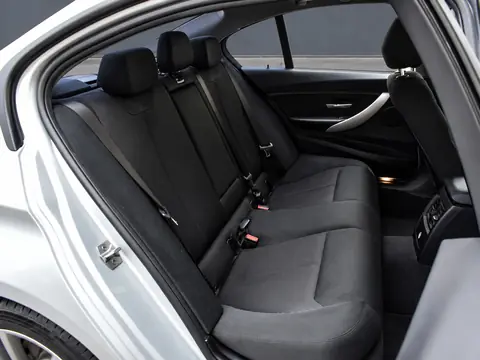 BMW 3 серии 2018, фото 6