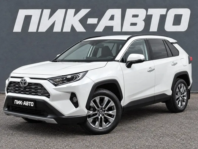 Toyota RAV4 2021 — с пробегом, внедорожник, белый, фото 1