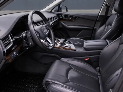 Audi Q7 2018, фото 6