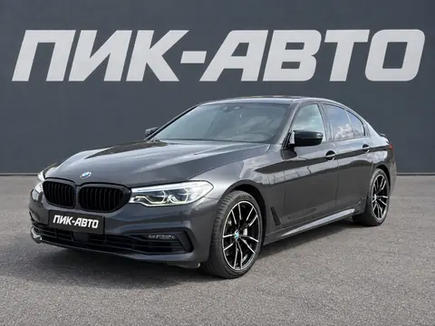 BMW 5 серии 2017, фото 1
