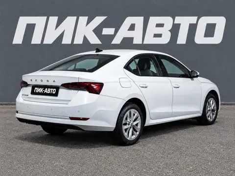 Skoda Octavia 2023, фото 3