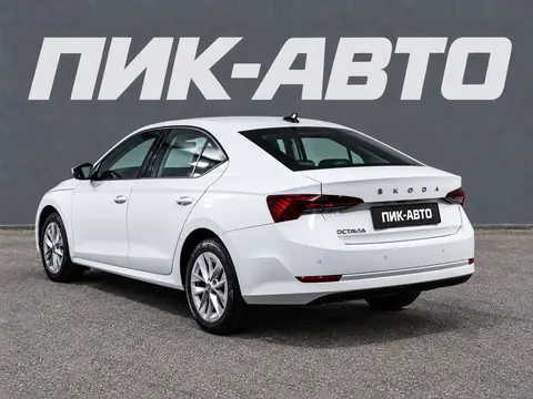 Skoda Octavia 2023, фото 4