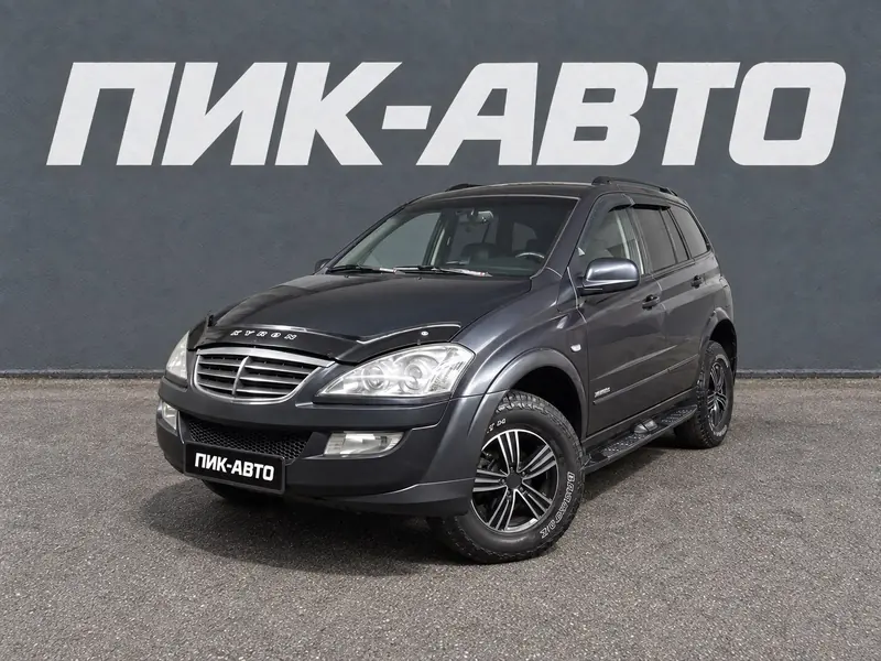 SsangYong Kyron 2015 — с пробегом, внедорожник, серый, фото 1