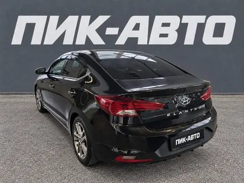 Hyundai Elantra 2020, фото 4
