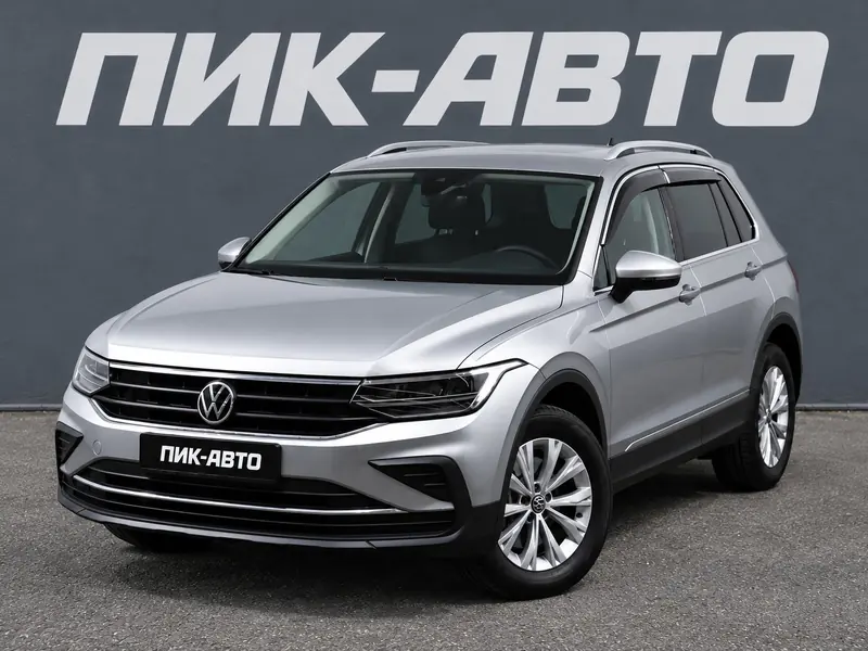 Volkswagen Tiguan 2021 — с пробегом, внедорожник, серебряный, фото 1