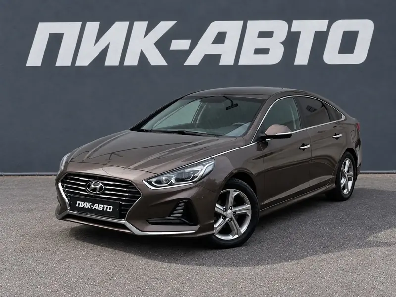 Hyundai Sonata 2019 — с пробегом, седан, коричневый, фото 1