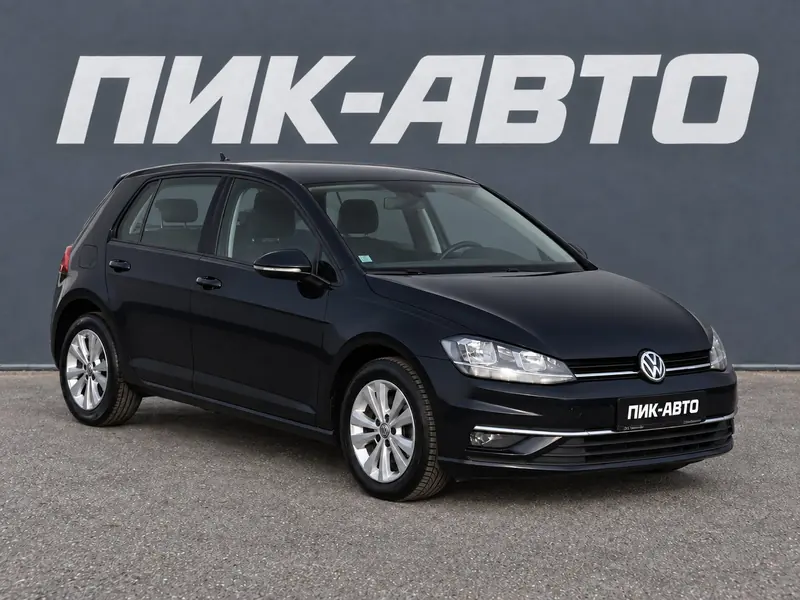 Volkswagen Golf 2019 — с пробегом, хэтчбек, черный, фото 1