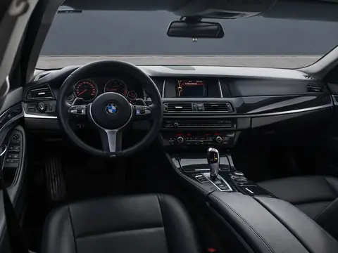 BMW 5 серии 2016, фото 6