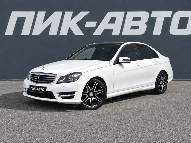 Mercedes-Benz C-Класс 2014 — с пробегом, седан, белый, фото 1