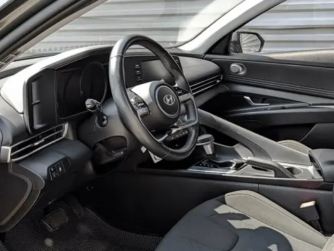 Hyundai Elantra 2022, фото 6