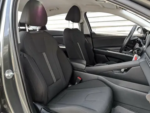 Hyundai Elantra 2022, фото 8