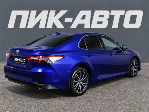 Toyota Camry 2021, фото 4