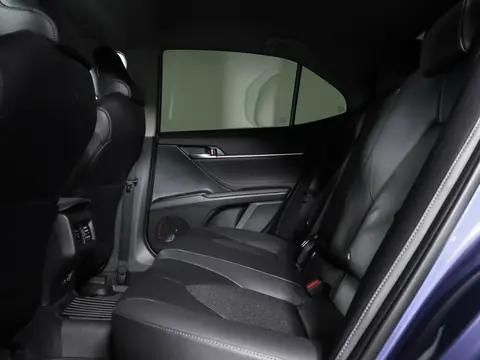 Toyota Camry 2021, фото 7