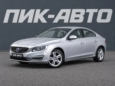 Volvo S60 2015, фото 1