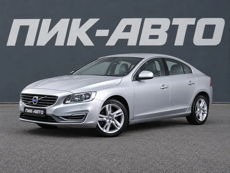 Volvo S60 2015 — с пробегом, седан, серебряный, фото 1