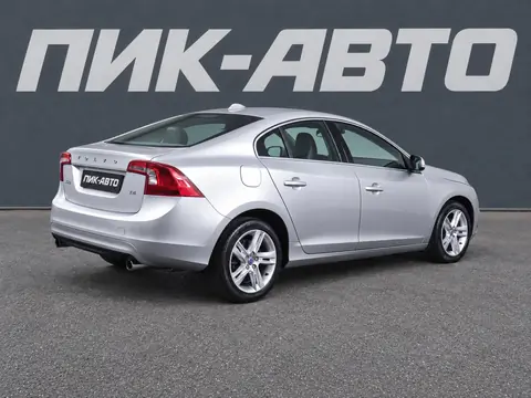 Volvo S60 2015, фото 3