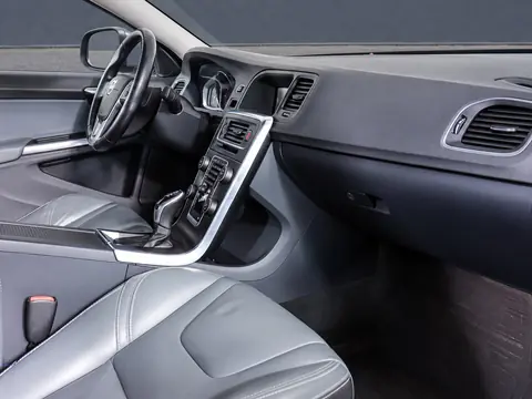 Volvo S60 2015, фото 5