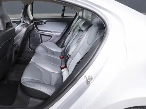 Volvo S60 2015, фото 6