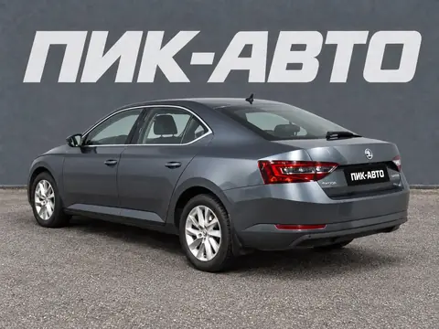 Skoda Superb 2018, фото 4