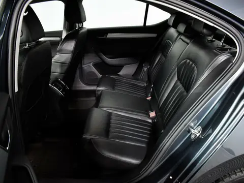 Skoda Superb 2018, фото 7