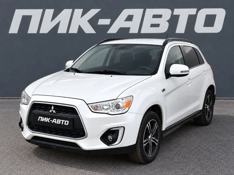Mitsubishi ASX 2015 — с пробегом, внедорожник, белый, фото 1
