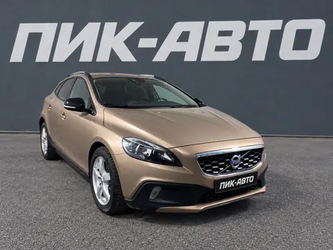 Volvo V40 2014, фото 2