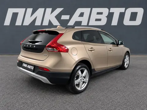Volvo V40 2014, фото 3