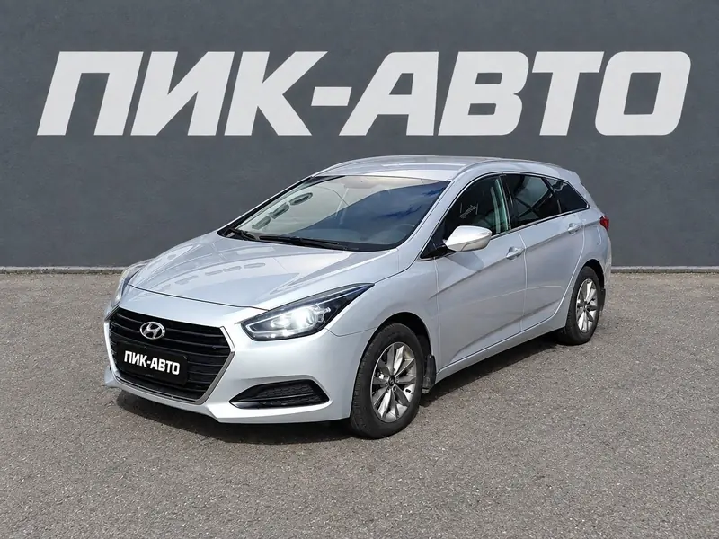 Hyundai i40 2017 — с пробегом, универсал, серебряный, фото 1