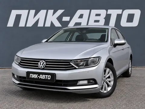Volkswagen Passat 2018, фото 1