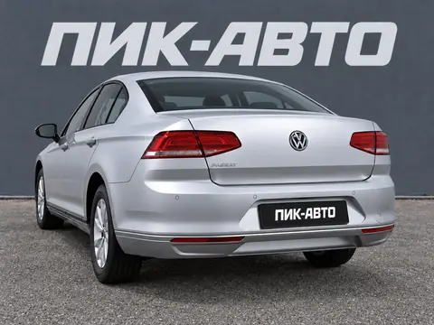 Volkswagen Passat 2018, фото 4