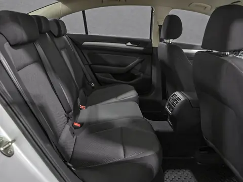 Volkswagen Passat 2018, фото 6
