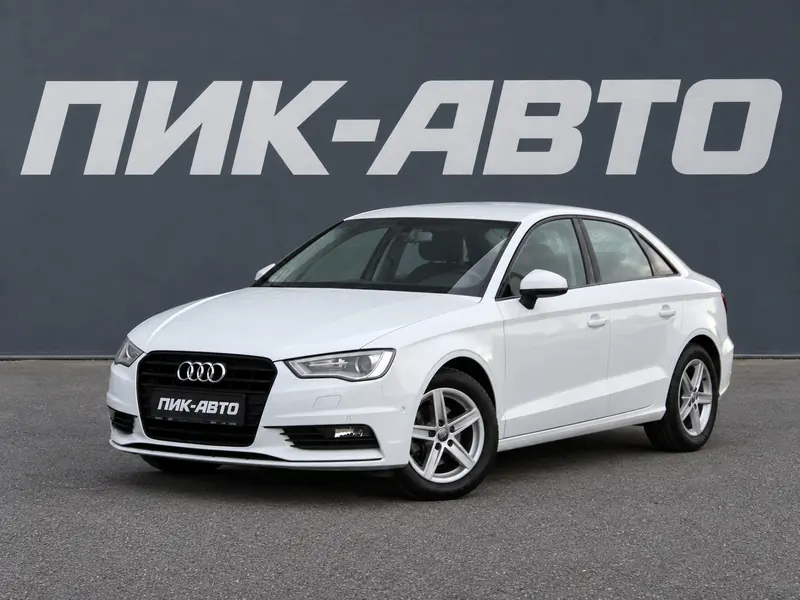 Audi A3 2017 — с пробегом, седан, белый, фото 1