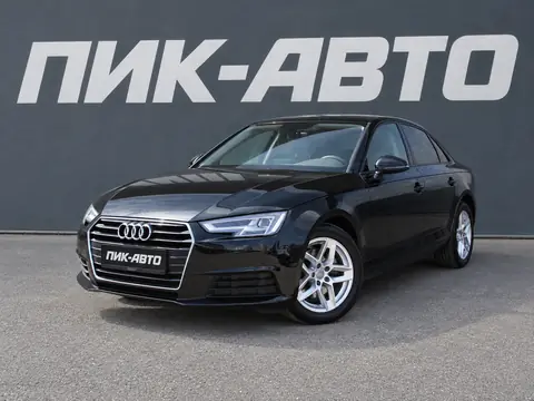 Audi A4 2018, фото 1
