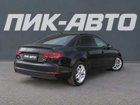 Audi A4 2018, фото 3