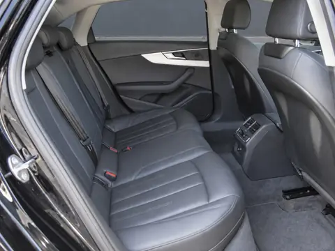 Audi A4 2018, фото 6