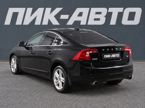 Volvo S60 2016, фото 4